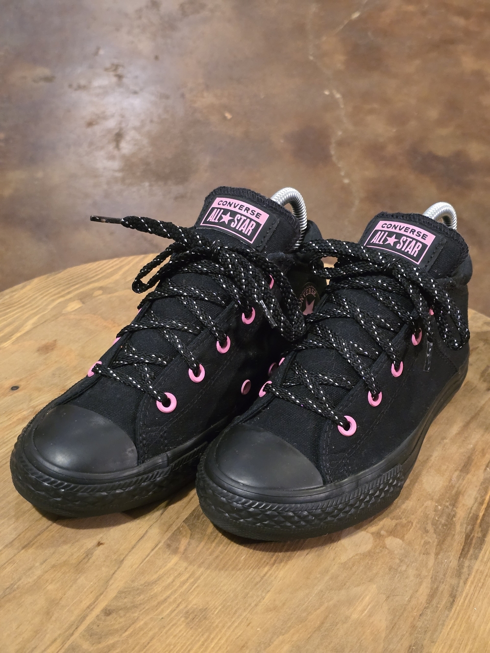 Converse Madison Mid Junior Size 3 Black Pink Chuck Taylor Sneakers